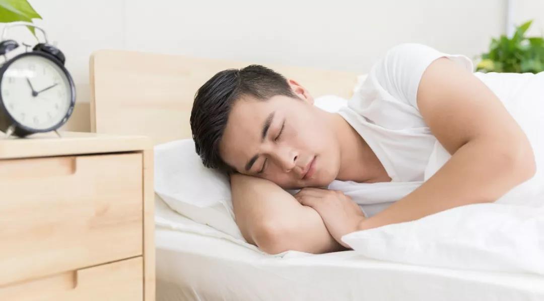 可怕!3亿中国人有睡眠障碍!癌症就是这样来的